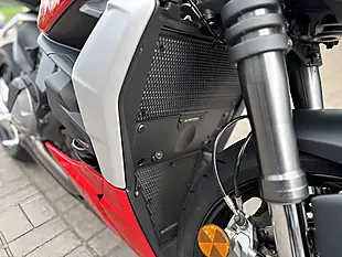 Used 2022 Ducati Streetfighter V2 Red - Interior and Exterior details 15