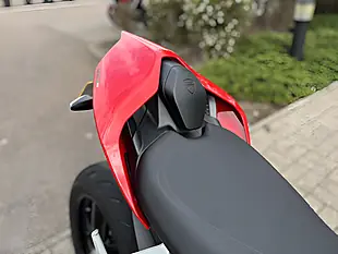 Used 2022 Ducati Streetfighter V2 Red - Interior and Exterior details 16