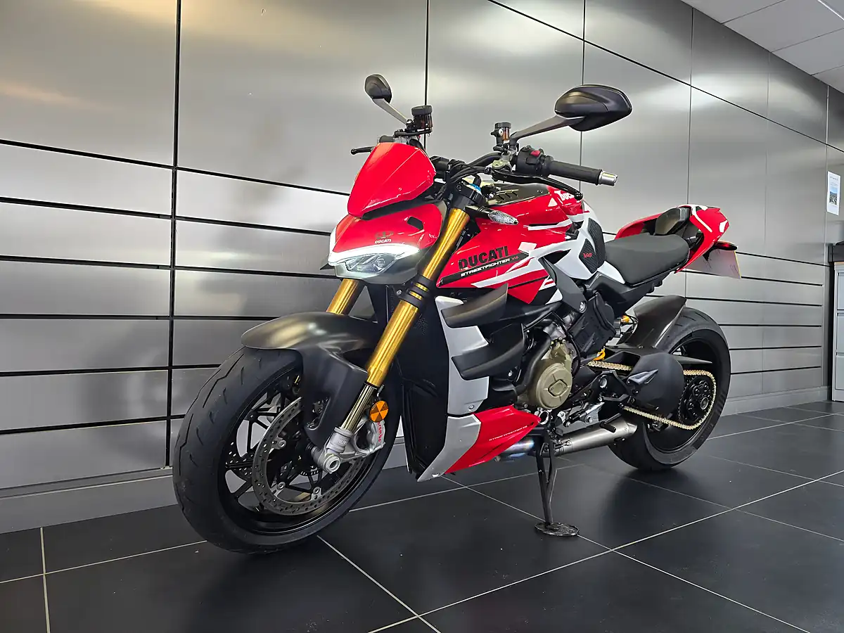 Used 2022 Ducati Streetfighter V4 S Custom Graphics Kit - Interior and Exterior details 17