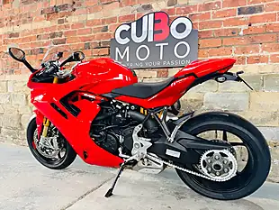 Used 2022 Ducati Supersport 950 S S Red - Interior and Exterior details 13
