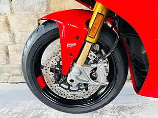 Used 2022 Ducati Supersport 950 S S Red - Interior and Exterior details 14