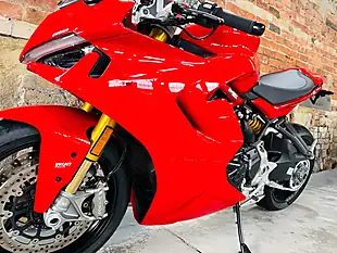 Used 2022 Ducati Supersport 950 S S Red - Interior and Exterior details 15