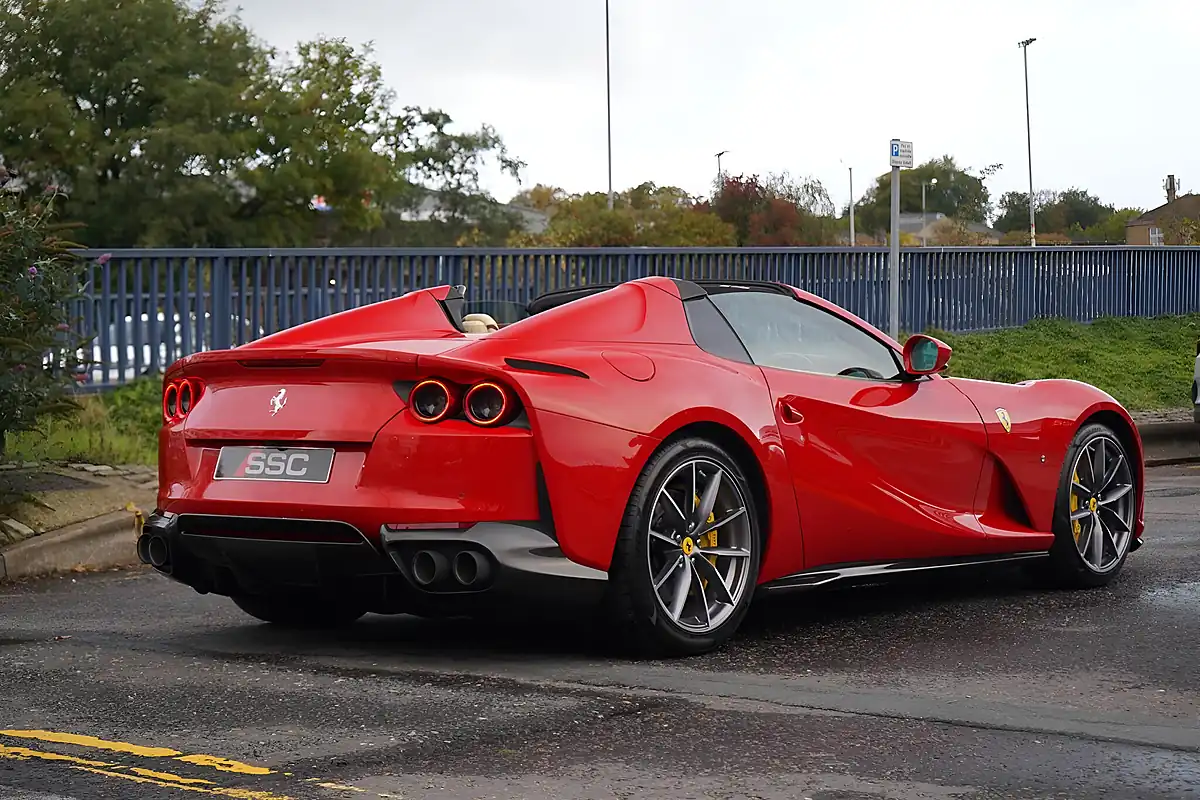 Used 2022 Ferrari 812 Gts Spider Red - Interior and Exterior details 12