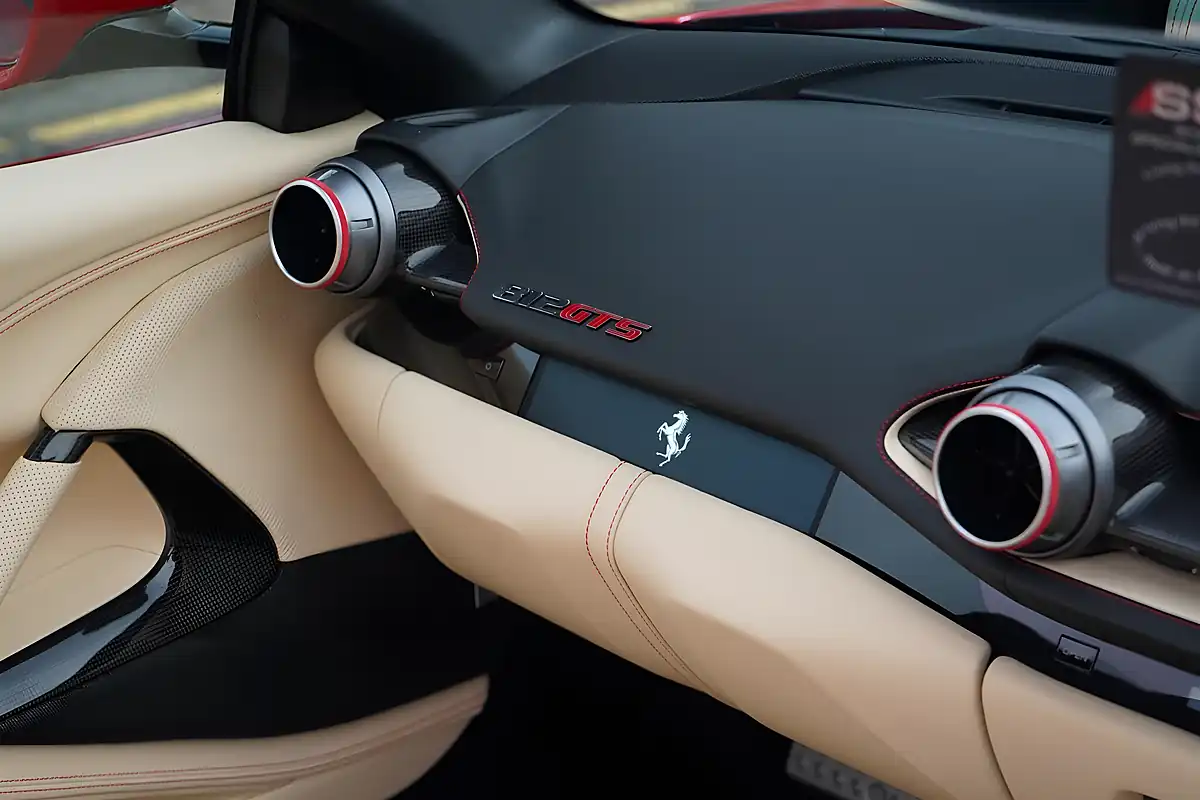 Used 2022 Ferrari 812 Gts Spider Red - Interior and Exterior details 16