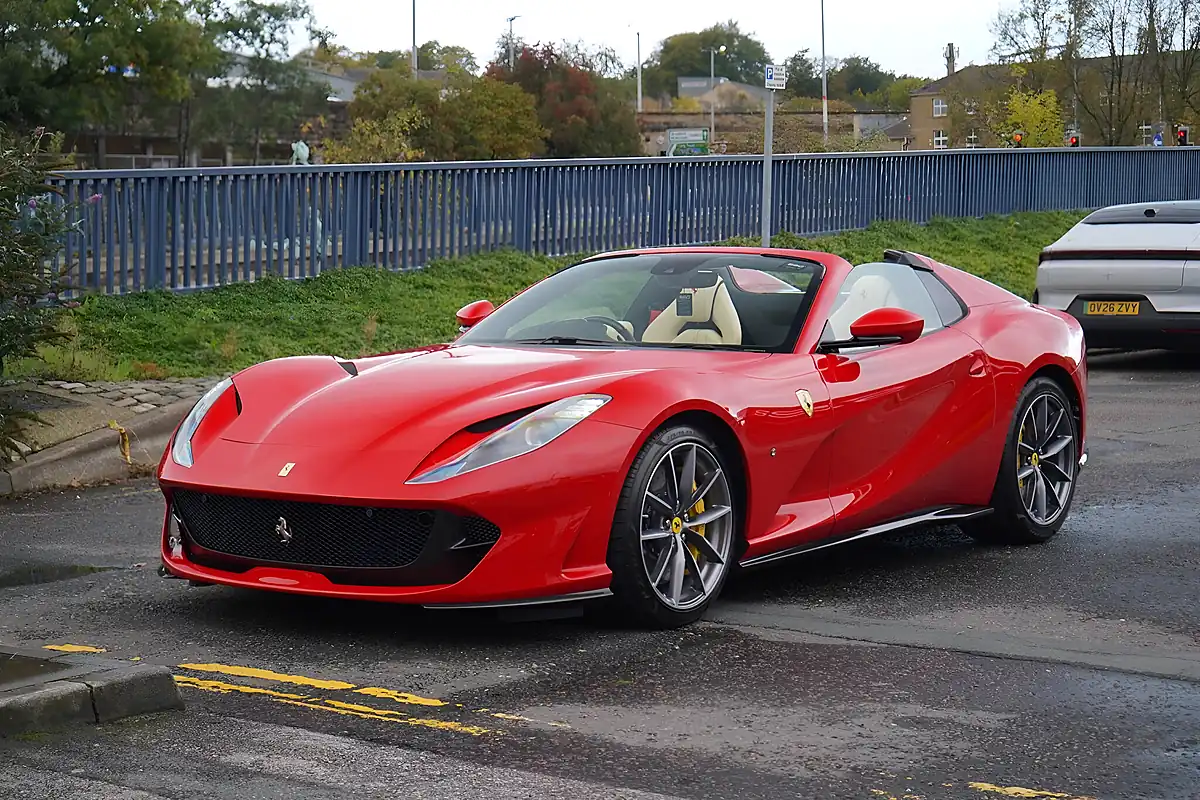 Used 2022 Ferrari 812 Gts Spider Red - Interior and Exterior details 7