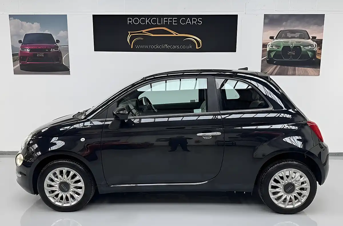 Used 2022 Fiat 500 Dolcevita Black - Interior and Exterior details 3