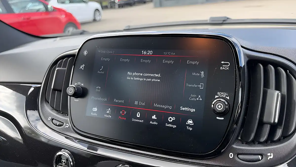 Used 2022 Fiat 500 Dolcevita Black - Interior and Exterior details 10