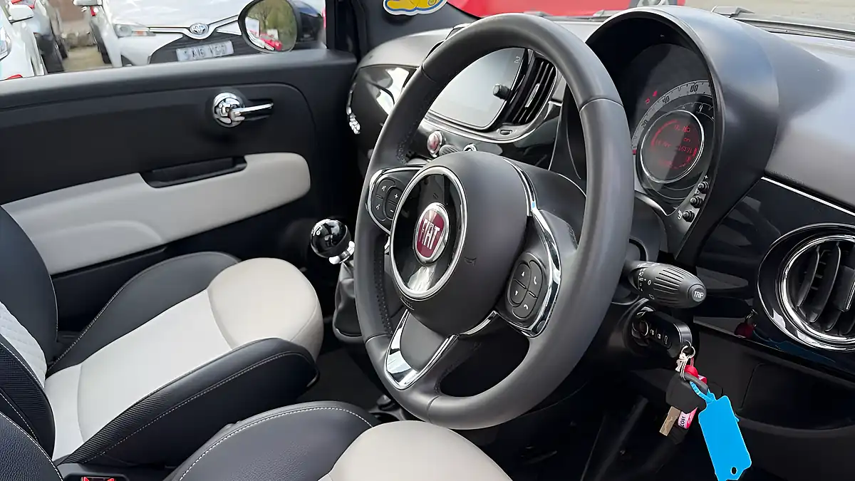 Used 2022 Fiat 500 Dolcevita Black - Interior and Exterior details 13