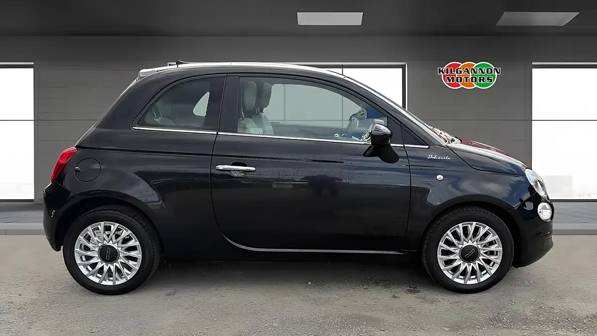 Used 2022 Fiat 500 Dolcevita Black - Interior and Exterior details 16