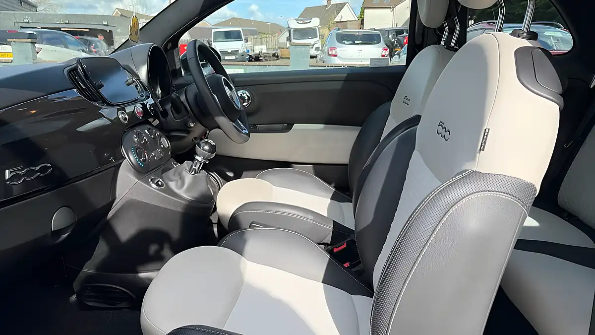 Used 2022 Fiat 500 Dolcevita Black - Interior and Exterior details 6
