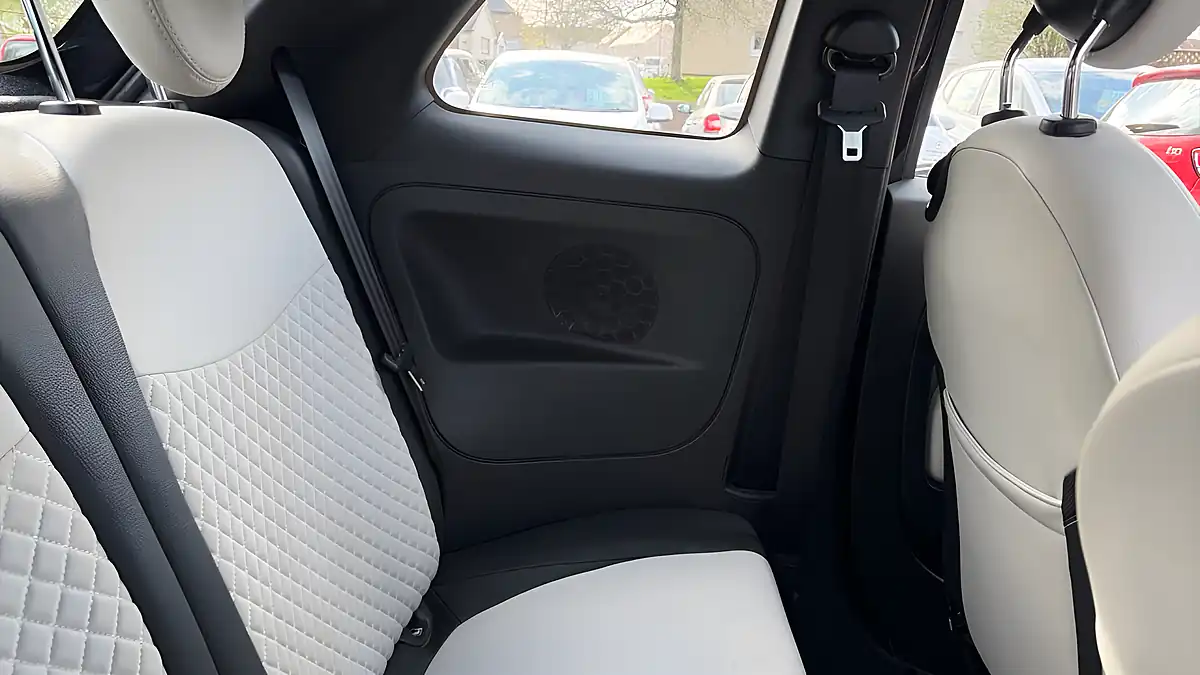 Used 2022 Fiat 500 Dolcevita Black - Interior and Exterior details 9