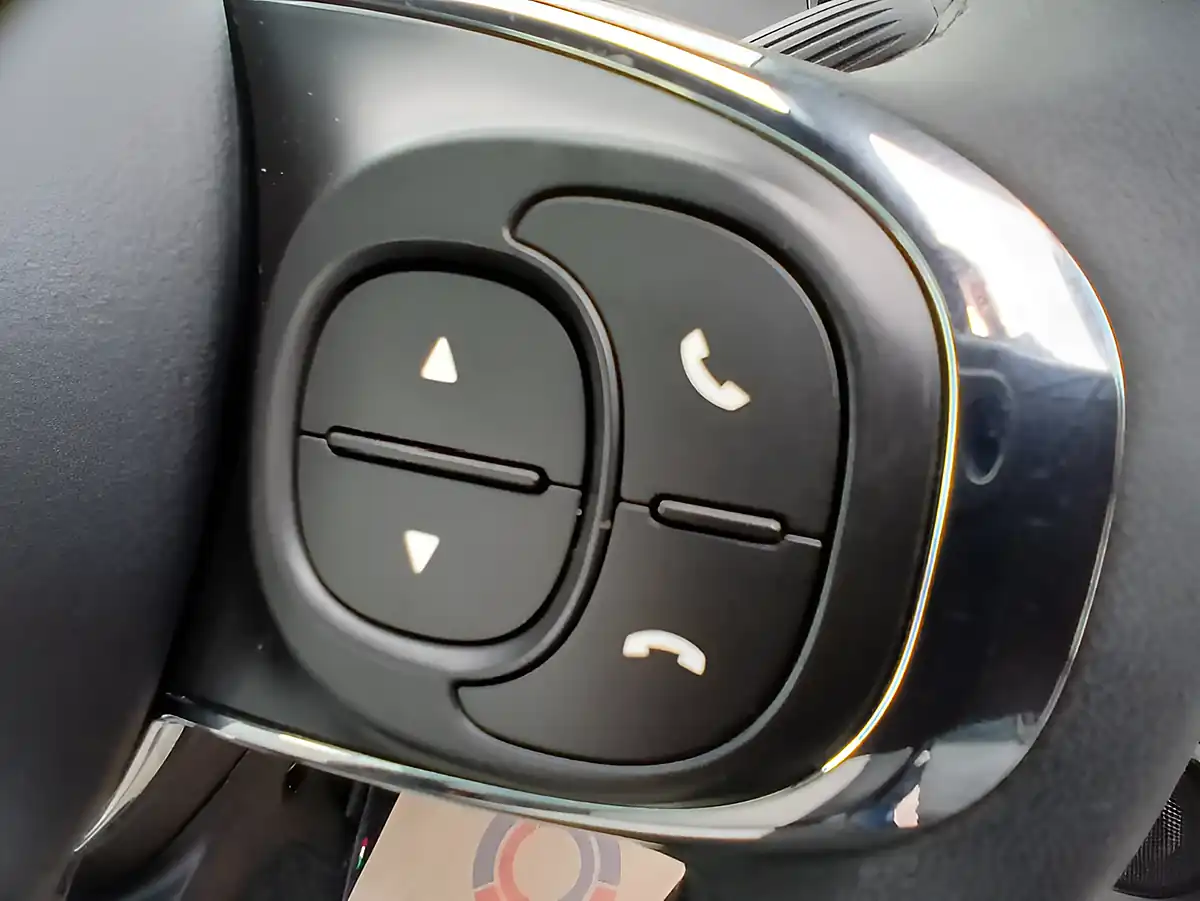 Used 2022 Fiat 500 Dolcevita Blue - Interior and Exterior details 11