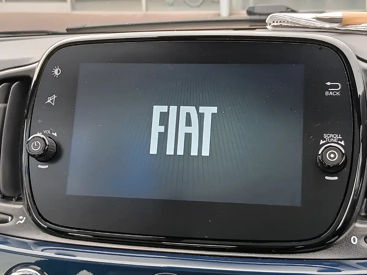 Used 2022 Fiat 500 Dolcevita Blue - Interior and Exterior details 15