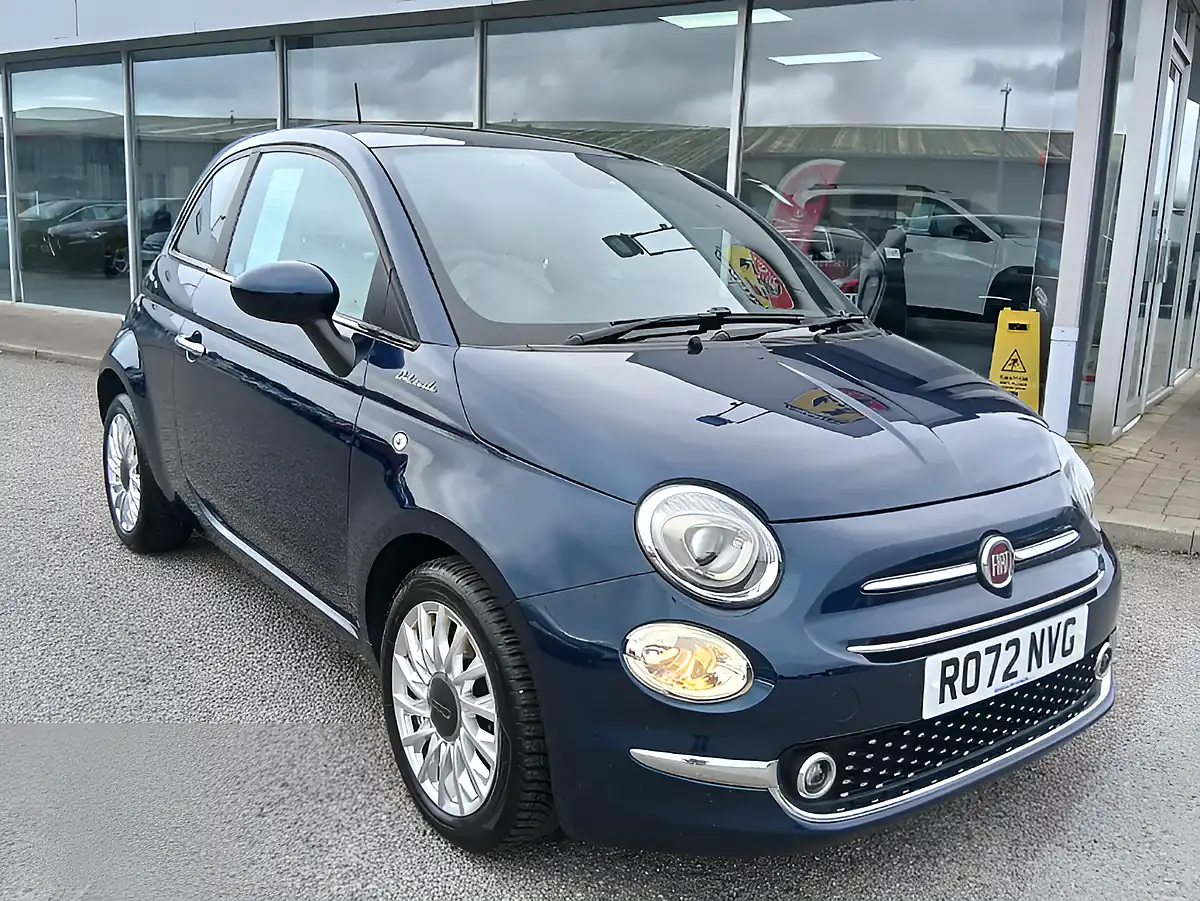 Used 2022 Fiat 500 Dolcevita Blue - Interior and Exterior details 3