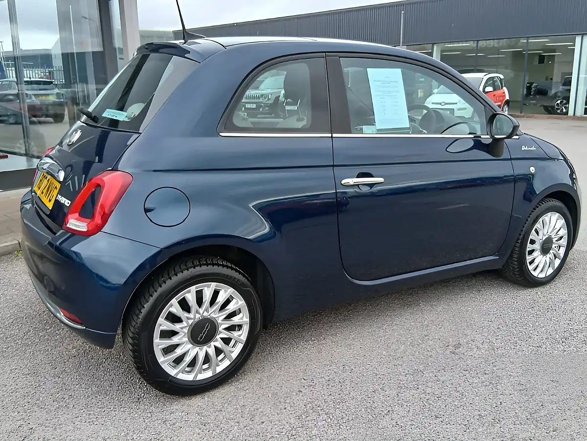 Used 2022 Fiat 500 Dolcevita Blue - Interior and Exterior details 5