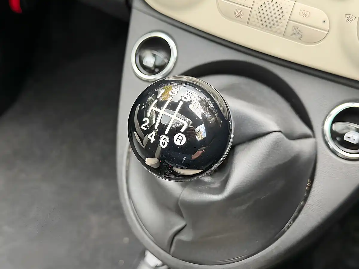 Used 2022 Fiat 500 Dolcevita Blue - Interior and Exterior details 16