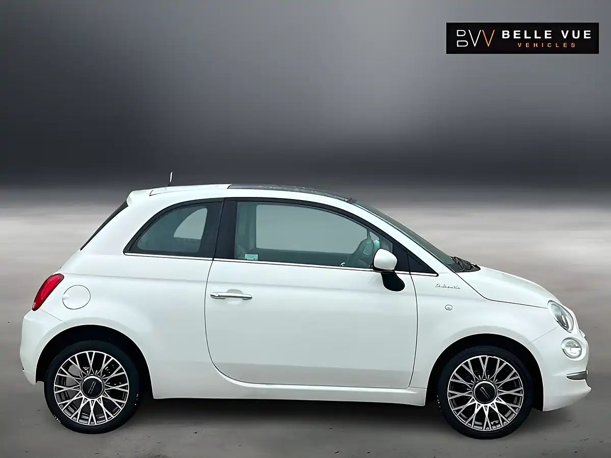 Used 2022 Fiat 500 Dolcevita Bossa Nova White - Interior and Exterior details 2