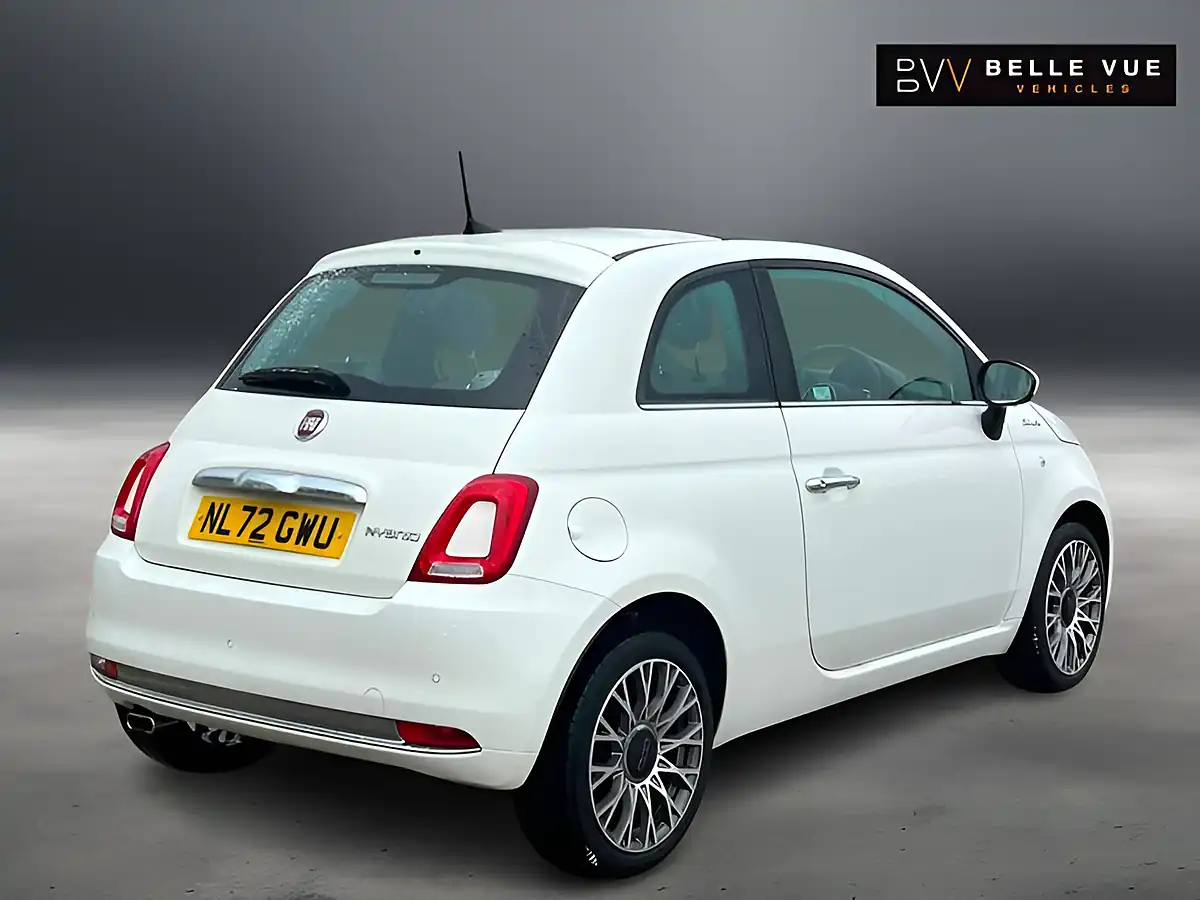 Used 2022 Fiat 500 Dolcevita Bossa Nova White - Interior and Exterior details 3
