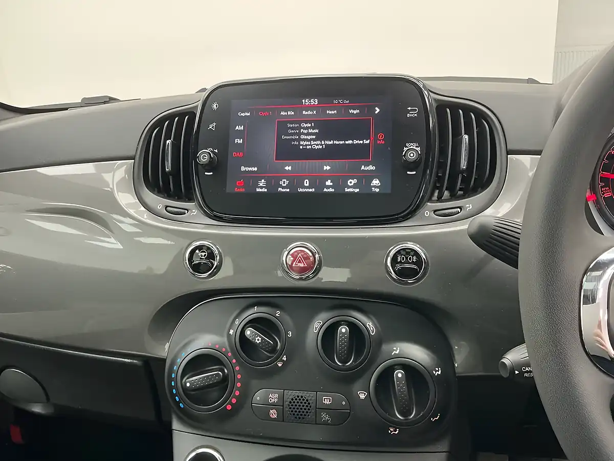 Used 2022 Fiat 500 Dolcevita Electroclash Grey - Interior and Exterior details 11