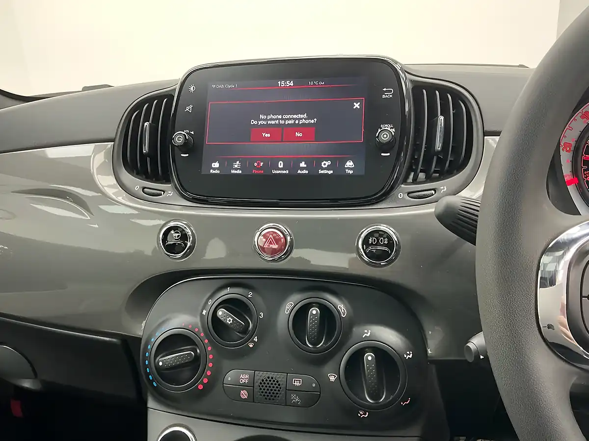 Used 2022 Fiat 500 Dolcevita Electroclash Grey - Interior and Exterior details 12