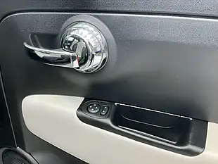 Used 2022 Fiat 500 Dolcevita Electroclash Grey - Interior and Exterior details 14