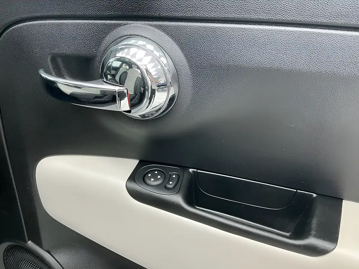 Used 2022 Fiat 500 Dolcevita Electroclash Grey - Interior and Exterior details 14