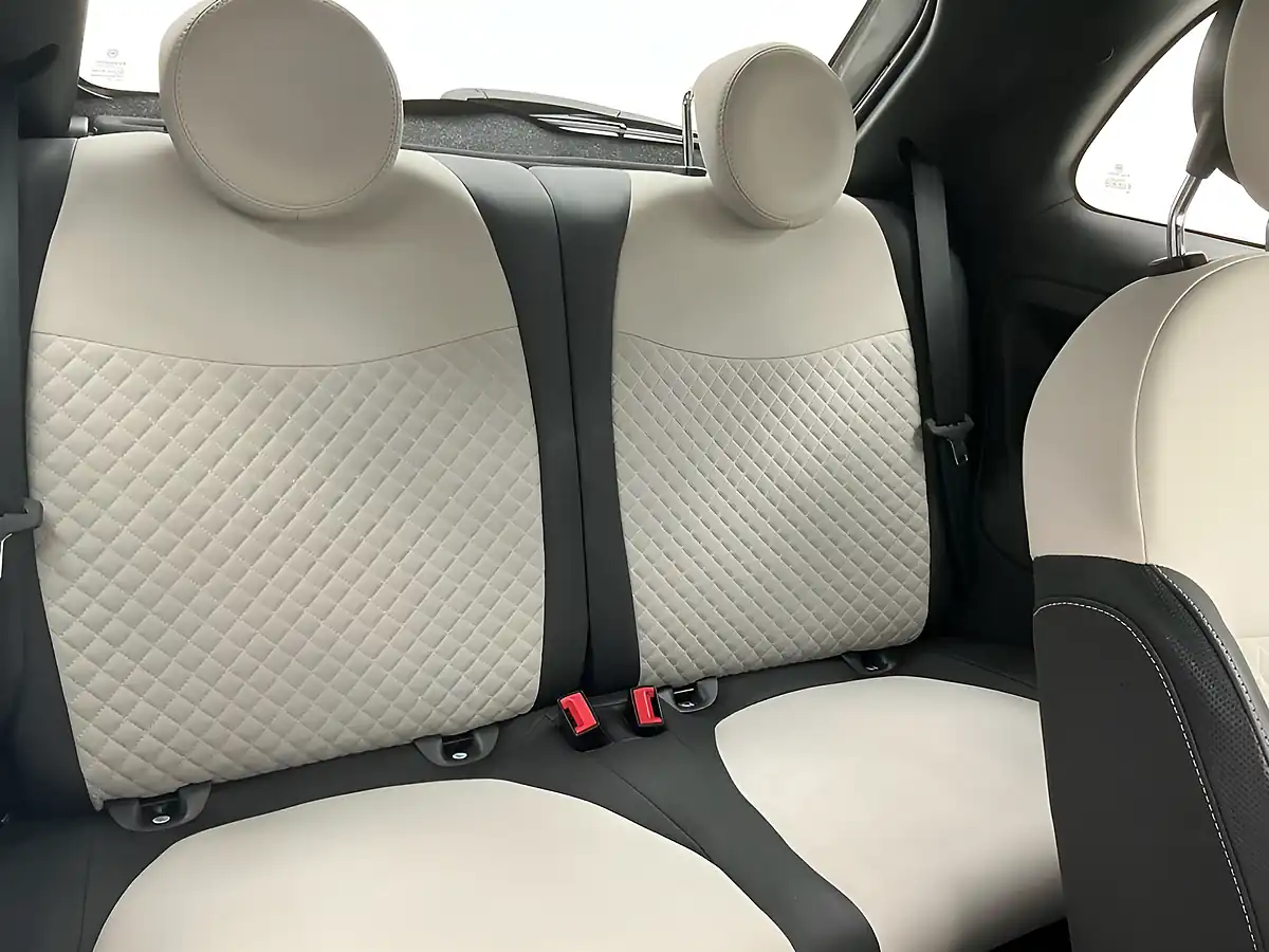 Used 2022 Fiat 500 Dolcevita Electroclash Grey - Interior and Exterior details 16