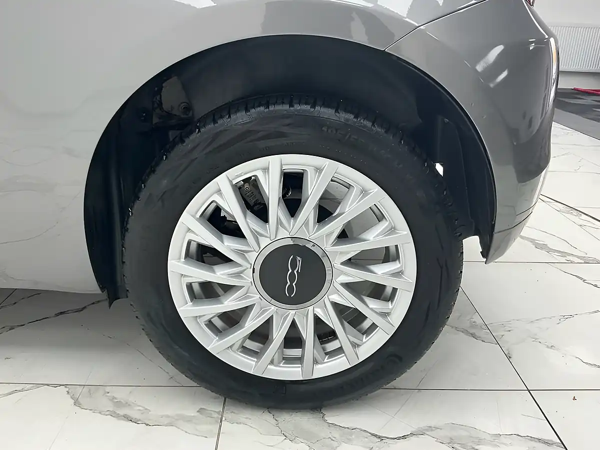 Used 2022 Fiat 500 Dolcevita Electroclash Grey - Interior and Exterior details 20