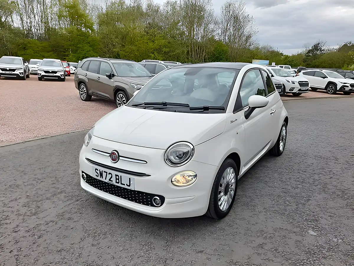 Used 2022 Fiat 500 Dolcevita (part Leather) White - Interior and Exterior details 3