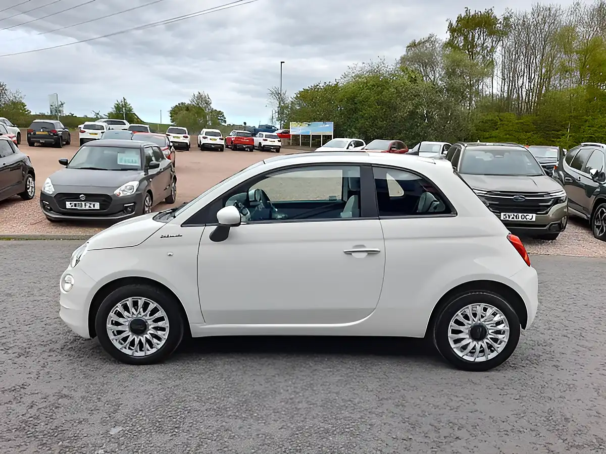 Used 2022 Fiat 500 Dolcevita (part Leather) White - Interior and Exterior details 4