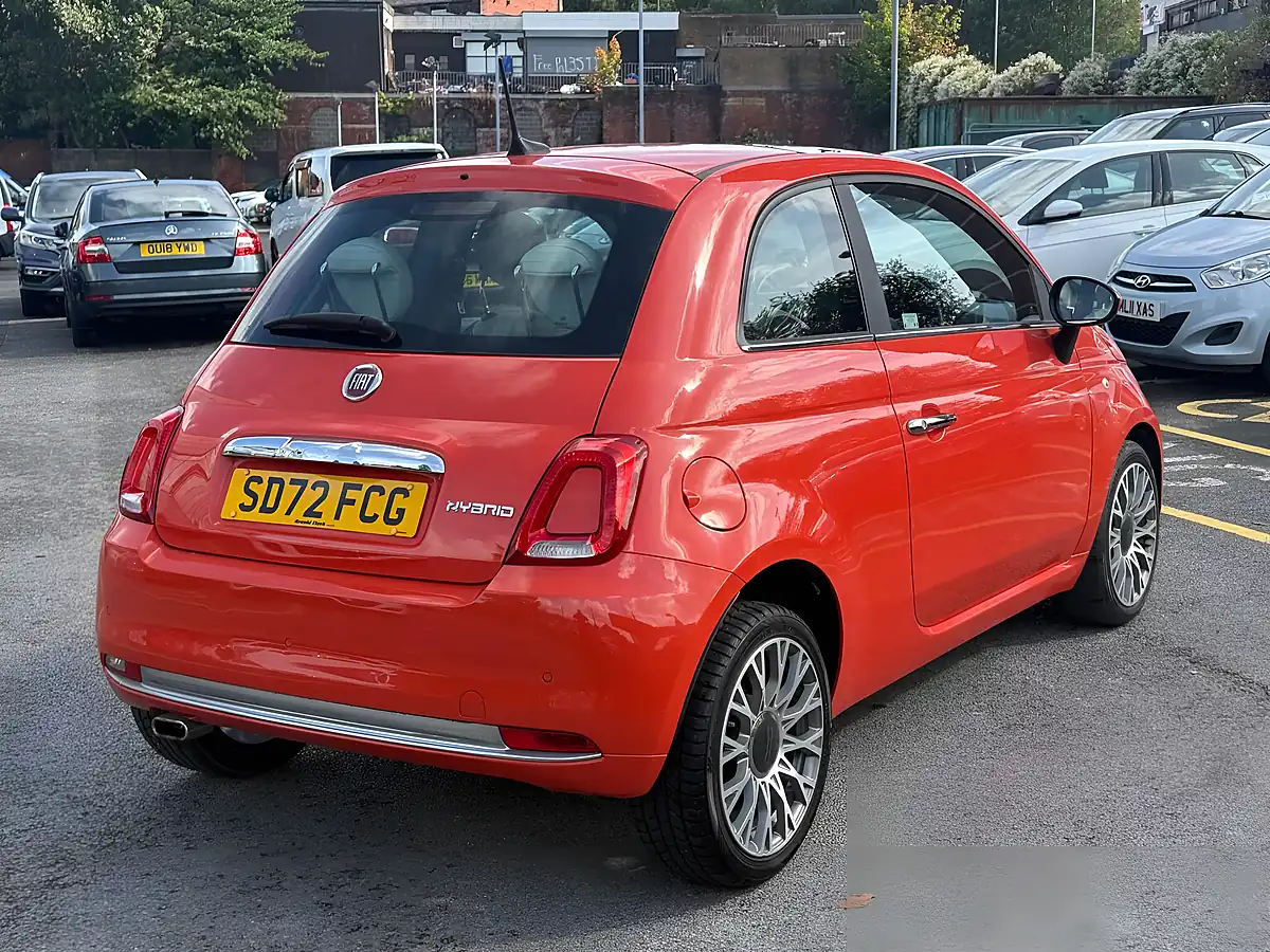Used 2022 Fiat 500 Dolcevita Plus Red - Interior and Exterior details 10