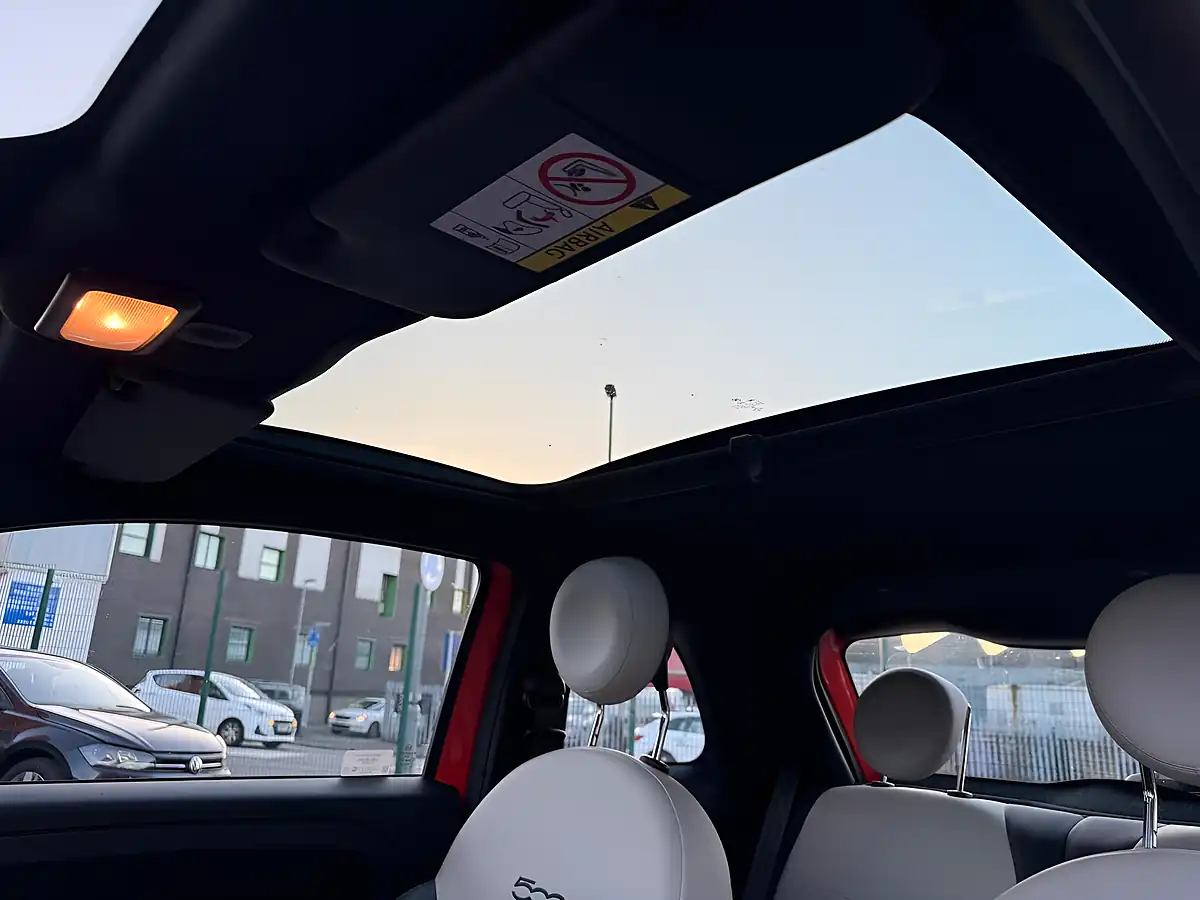 Used 2022 Fiat 500 Dolcevita Plus Red - Interior and Exterior details 19