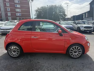 Used 2022 Fiat 500 Dolcevita Plus Red - Interior and Exterior details 9