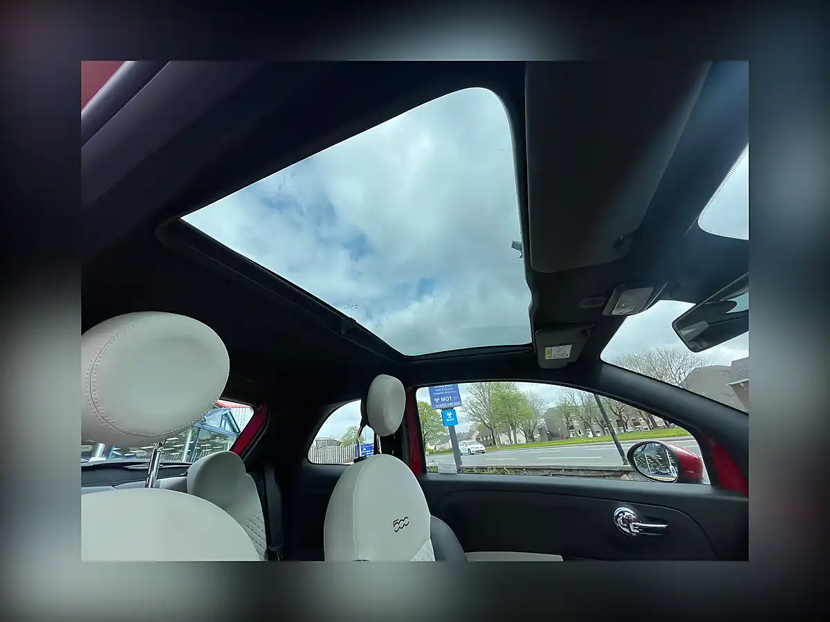 Used 2022 Fiat 500 Dolcevita Red - Interior and Exterior details 3