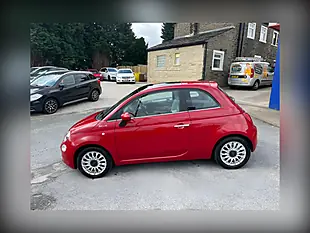 Used 2022 Fiat 500 Dolcevita Red - Interior and Exterior details 4