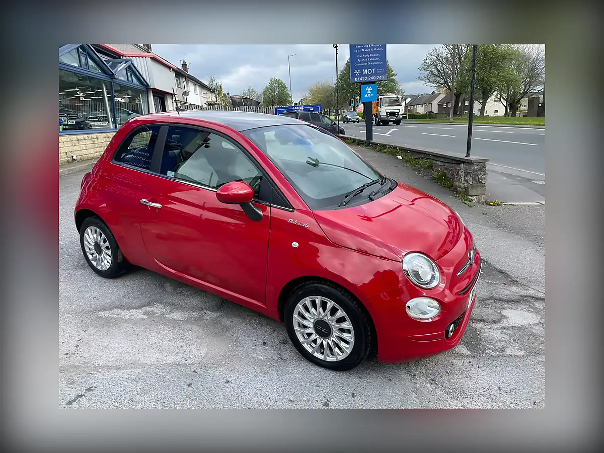 Used 2022 Fiat 500 Dolcevita Red - Interior and Exterior details 9