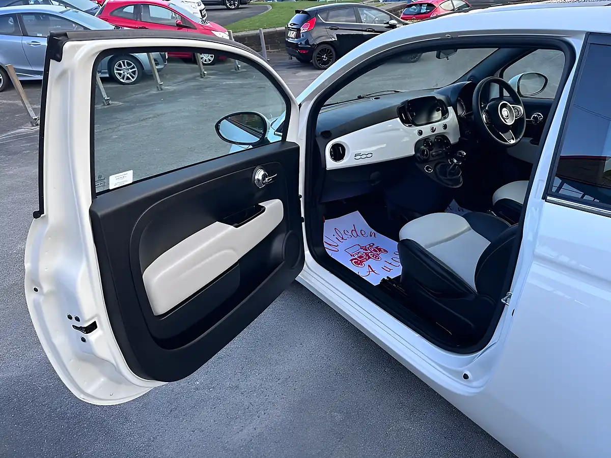 Used 2022 Fiat 500 Dolcevita White - Interior and Exterior details 13