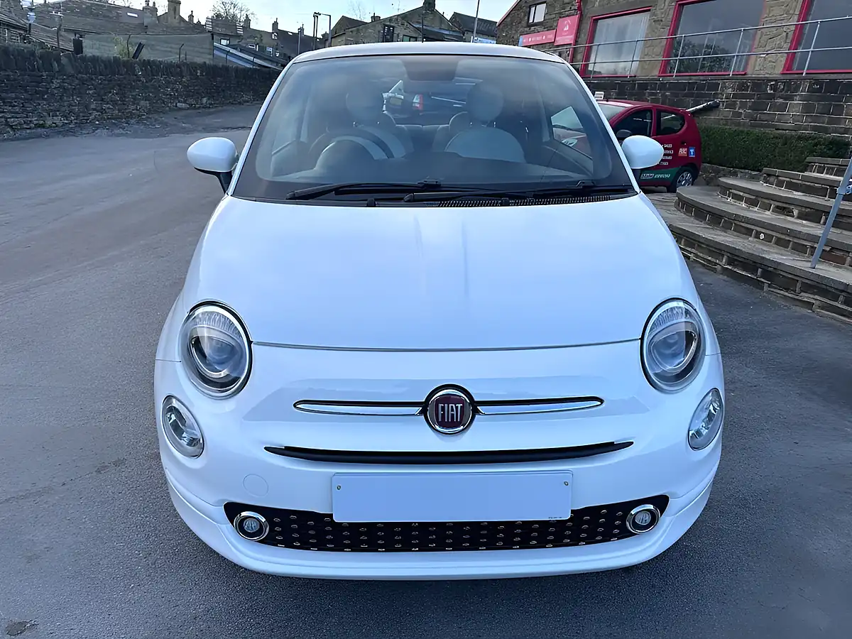 Used 2022 Fiat 500 Dolcevita White - Interior and Exterior details 3