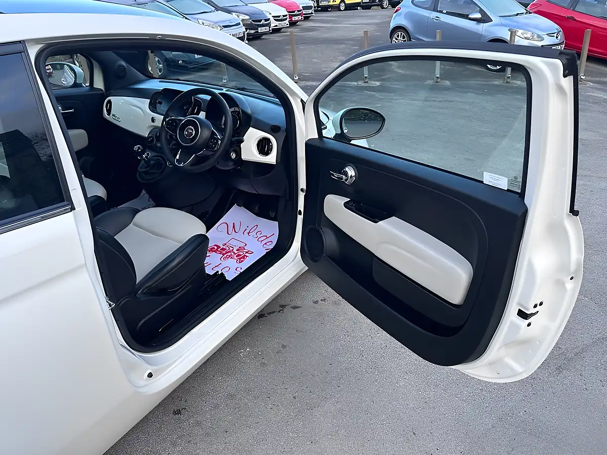 Used 2022 Fiat 500 Dolcevita White - Interior and Exterior details 9