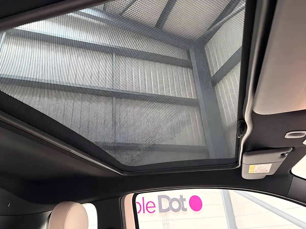 Used 2022 Fiat 500 Dolcevita White - Interior and Exterior details 17