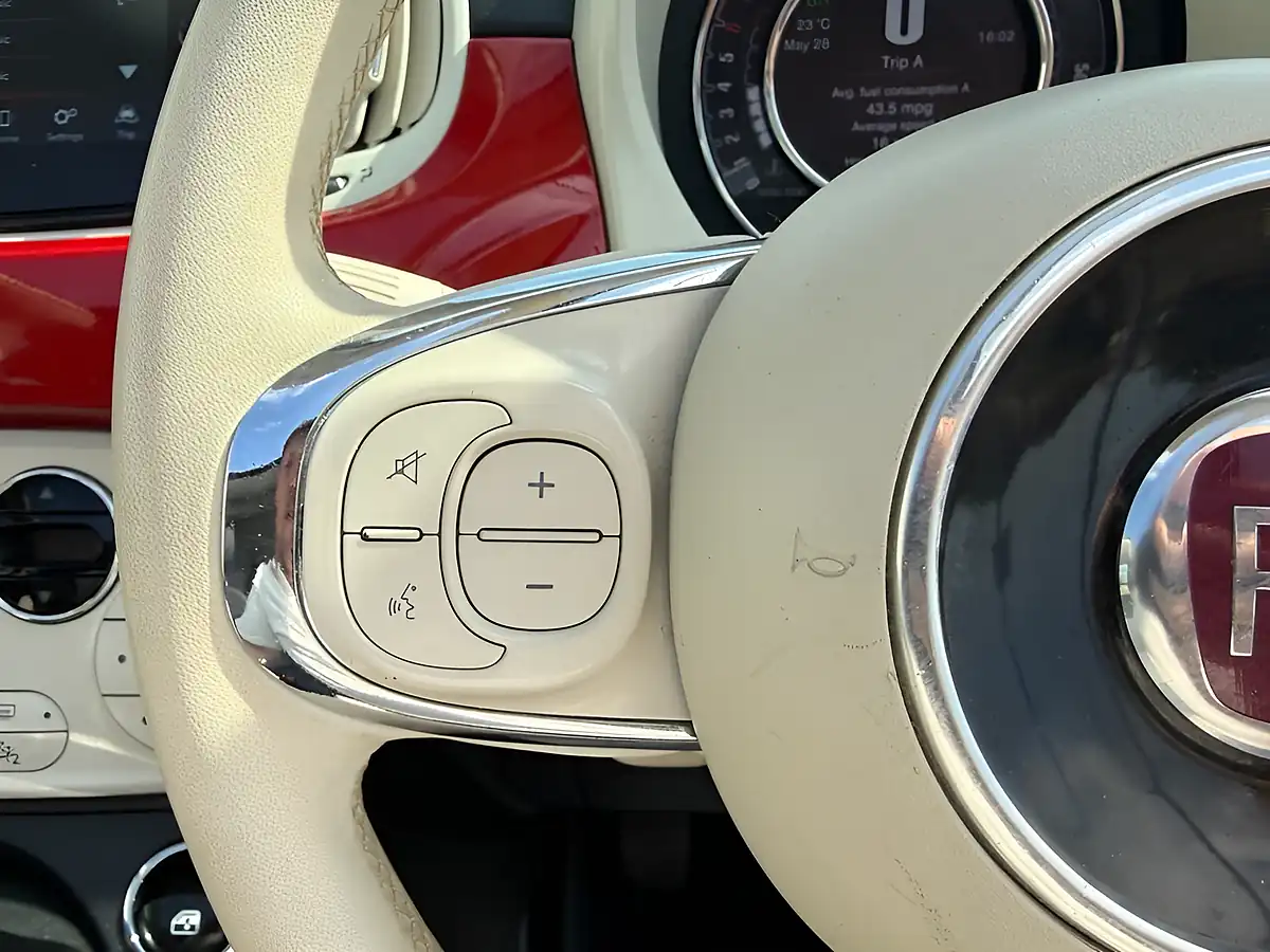 Used 2022 Fiat 500c Dolcevita Plus Red - Interior and Exterior details 14