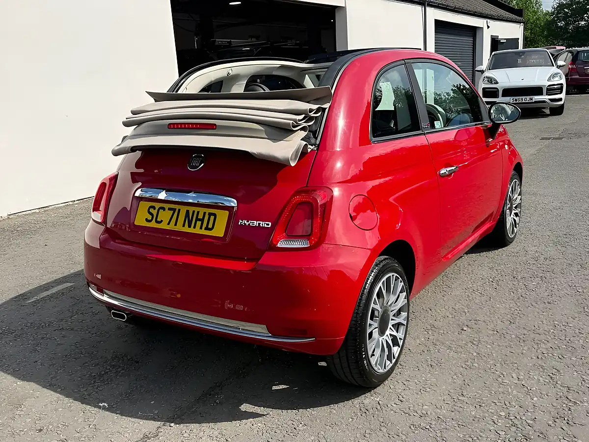 Used 2022 Fiat 500c Dolcevita Plus Red - Interior and Exterior details 4