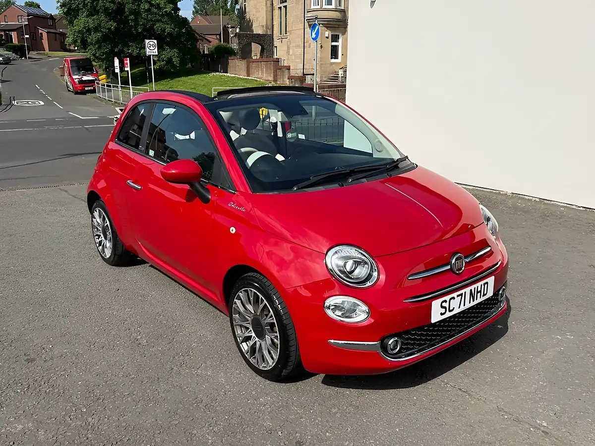 Used 2022 Fiat 500c Dolcevita Plus Red - Interior and Exterior details 9