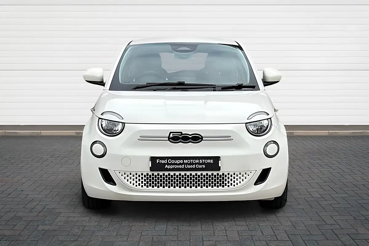 Used 2022 Fiat 500e Action White - Interior and Exterior details 8