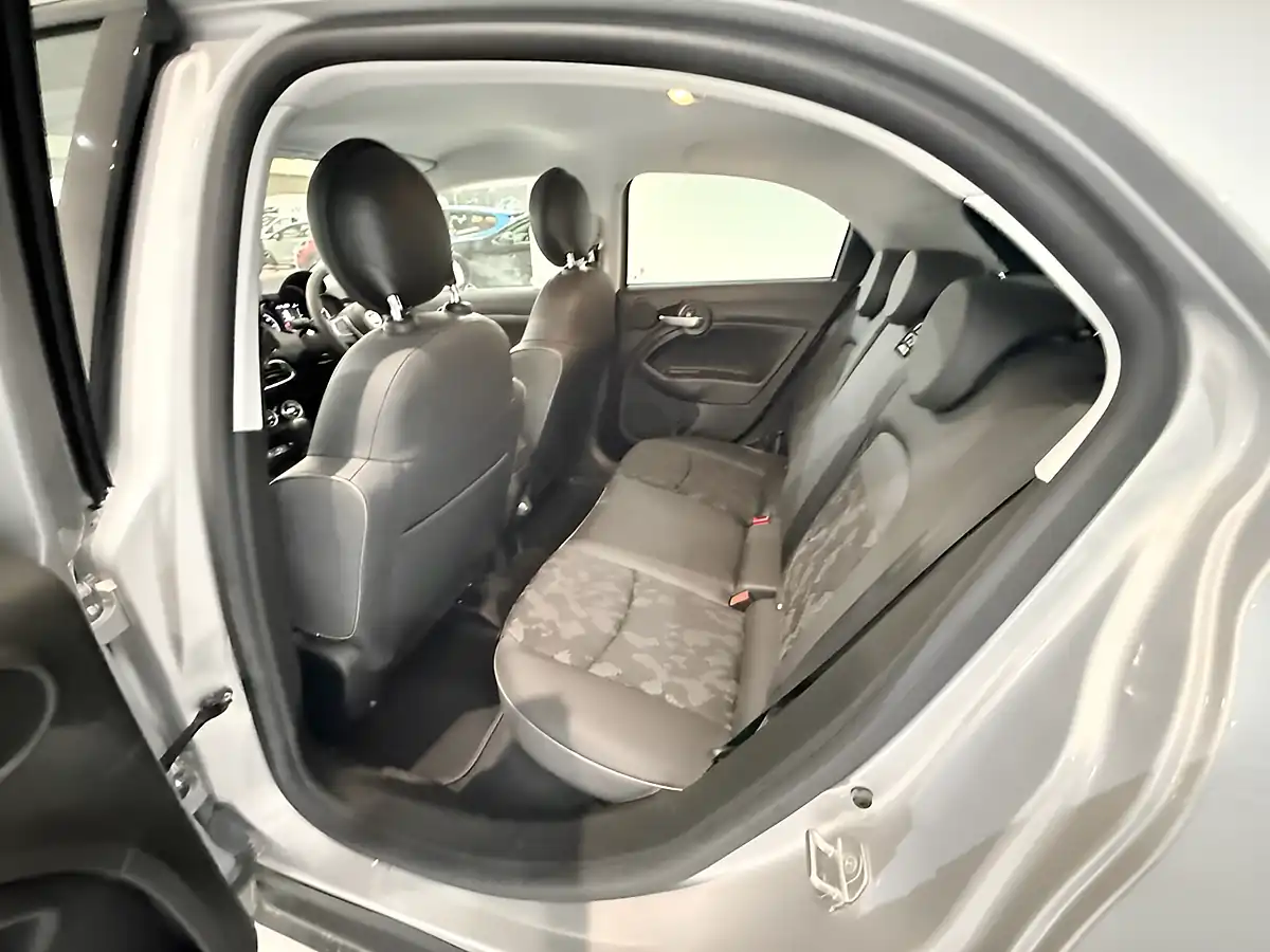 Used 2022 Fiat 500X Cross Grey - Interior and Exterior details 14