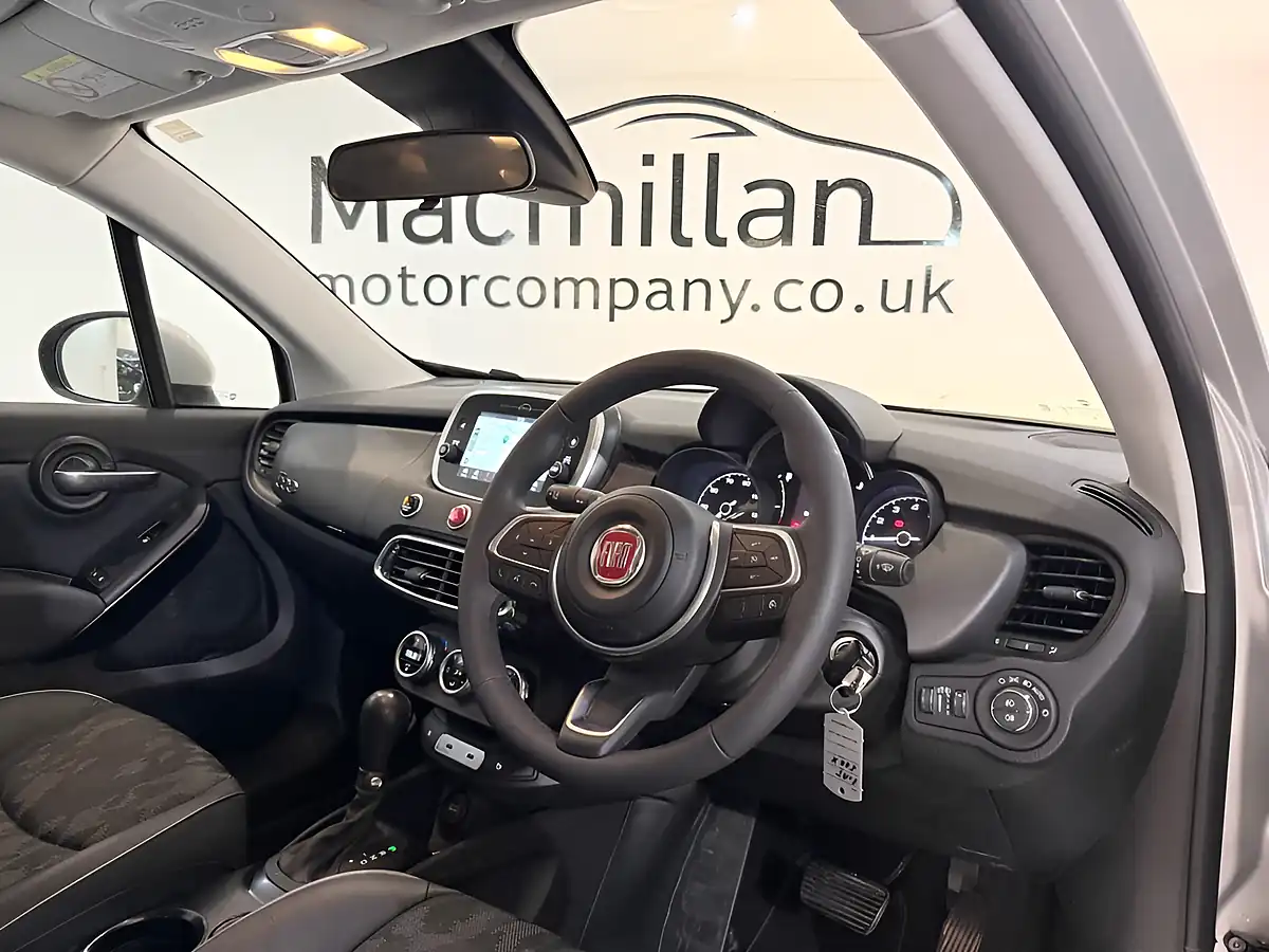 Used 2022 Fiat 500X Cross Grey - Interior and Exterior details 18