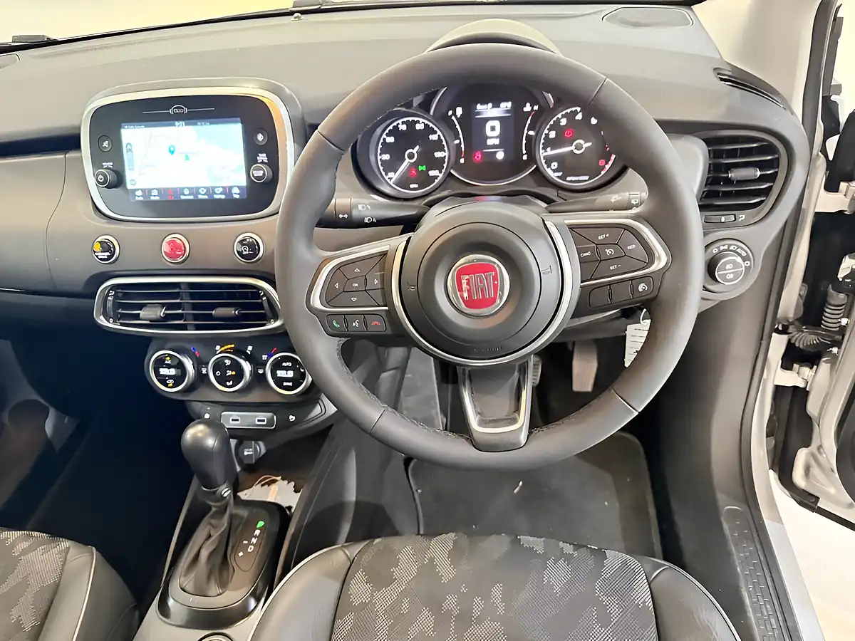 Used 2022 Fiat 500X Cross Grey - Interior and Exterior details 19
