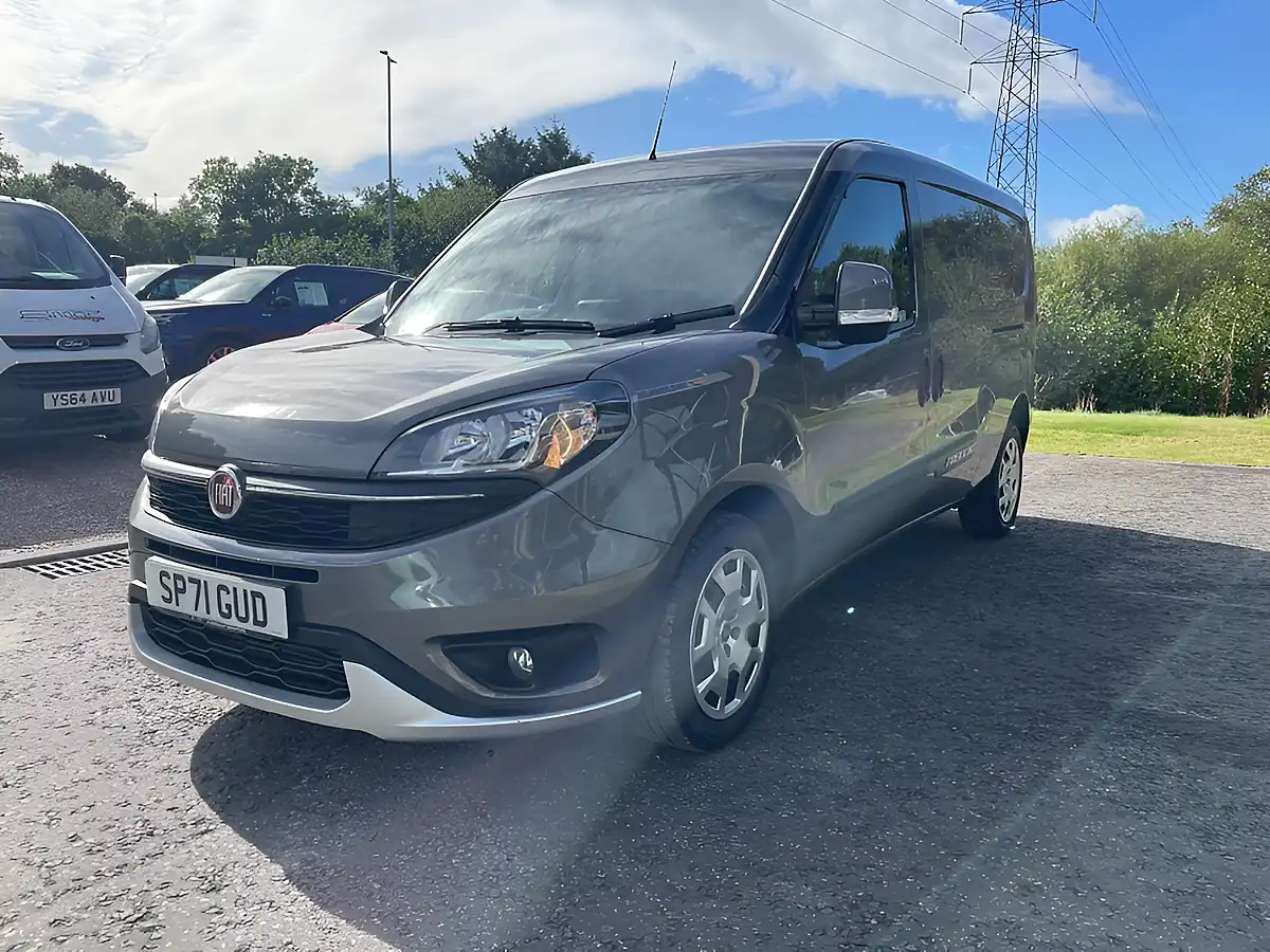 Used 2022 Fiat Doblo Trekking Grey - Interior and Exterior details 3
