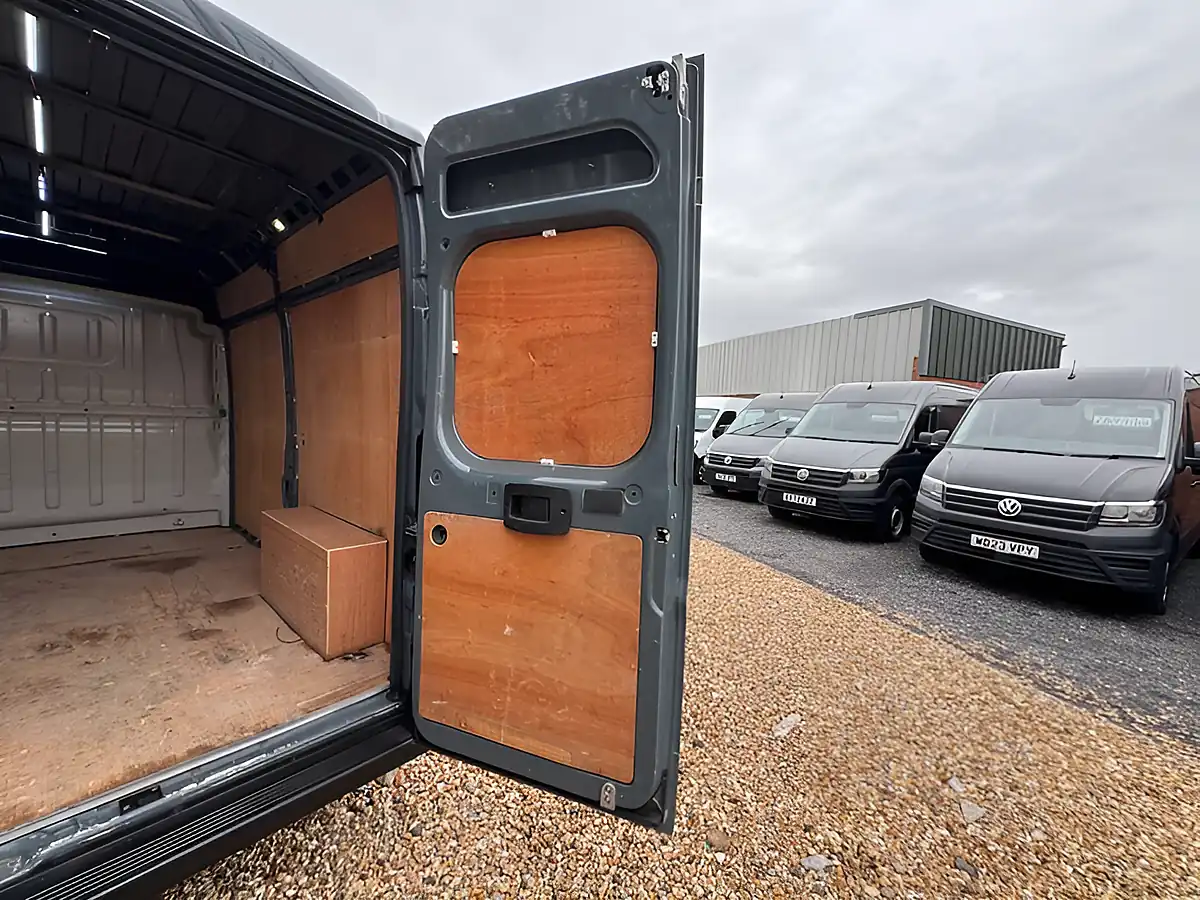 Used 2022 Fiat Ducato 35 Lanzarote Grey - Interior and Exterior details 7