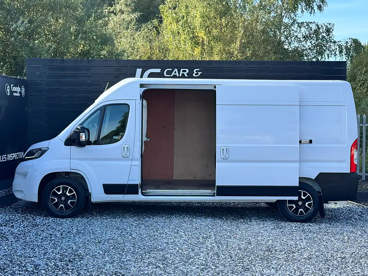 Used 2022 Fiat Ducato 35 Panel Van L H2 White - Interior and Exterior details 7